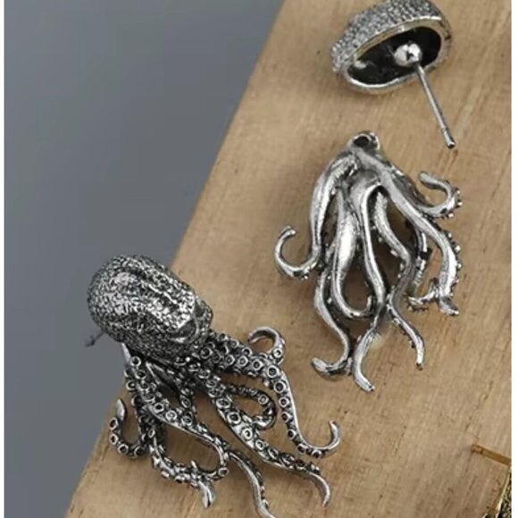 Exaggerated Retro Octopus Earrings Gothic Punk Steampunk Statement Jewelry NEW - Picture 3 of 3
